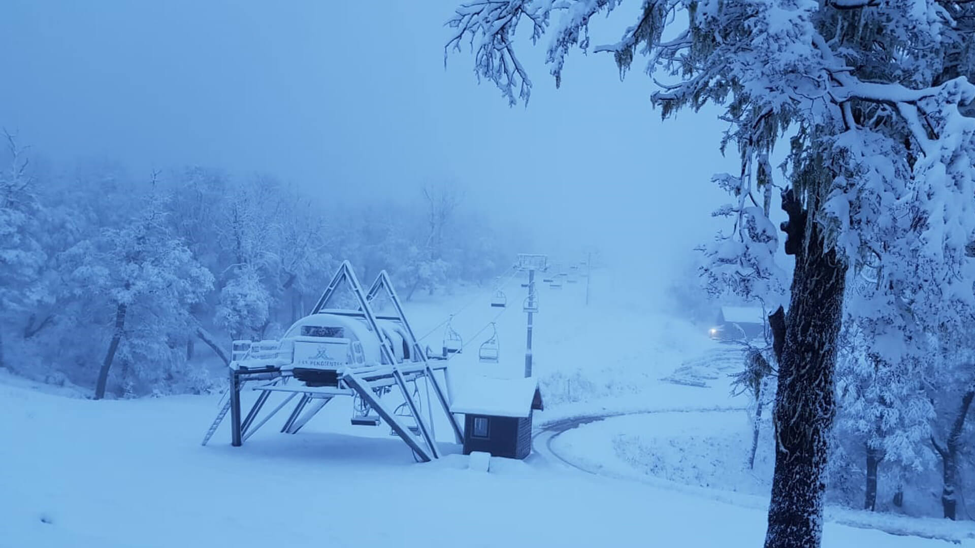 las pendientes ski village