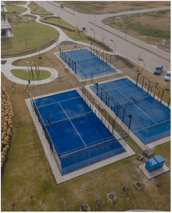 Imagen mostrando tres canchas de Tennis